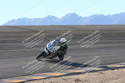 media/Dec-06-2024-CVMA Friday Practice (Fri) [[e1d1c5d4fc]]/4-Group 4 and Trackday/Session 5 (Bowl)/